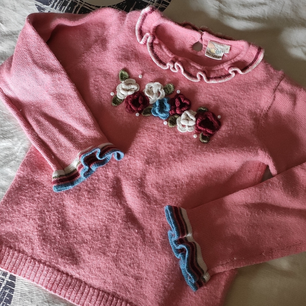 Bundle Of 2 pink sweaters for girls